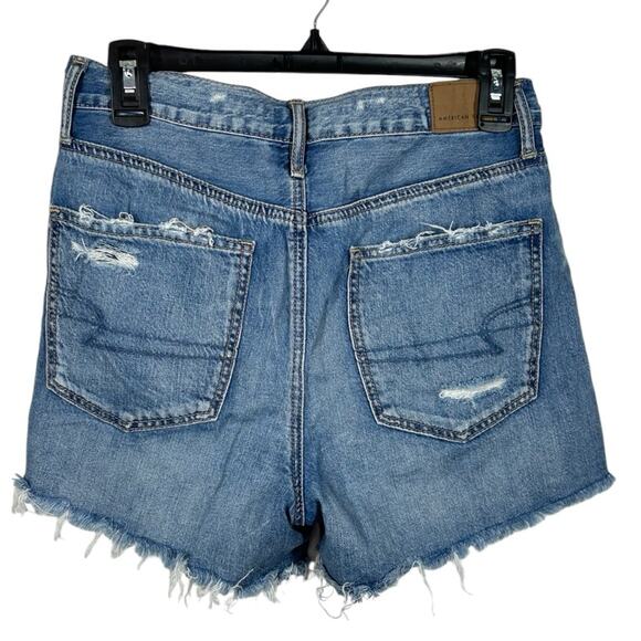 American Eagle 90s Boyfriend Denim Shorts Distressed Size 2 High Rise - Picture 5 of 10